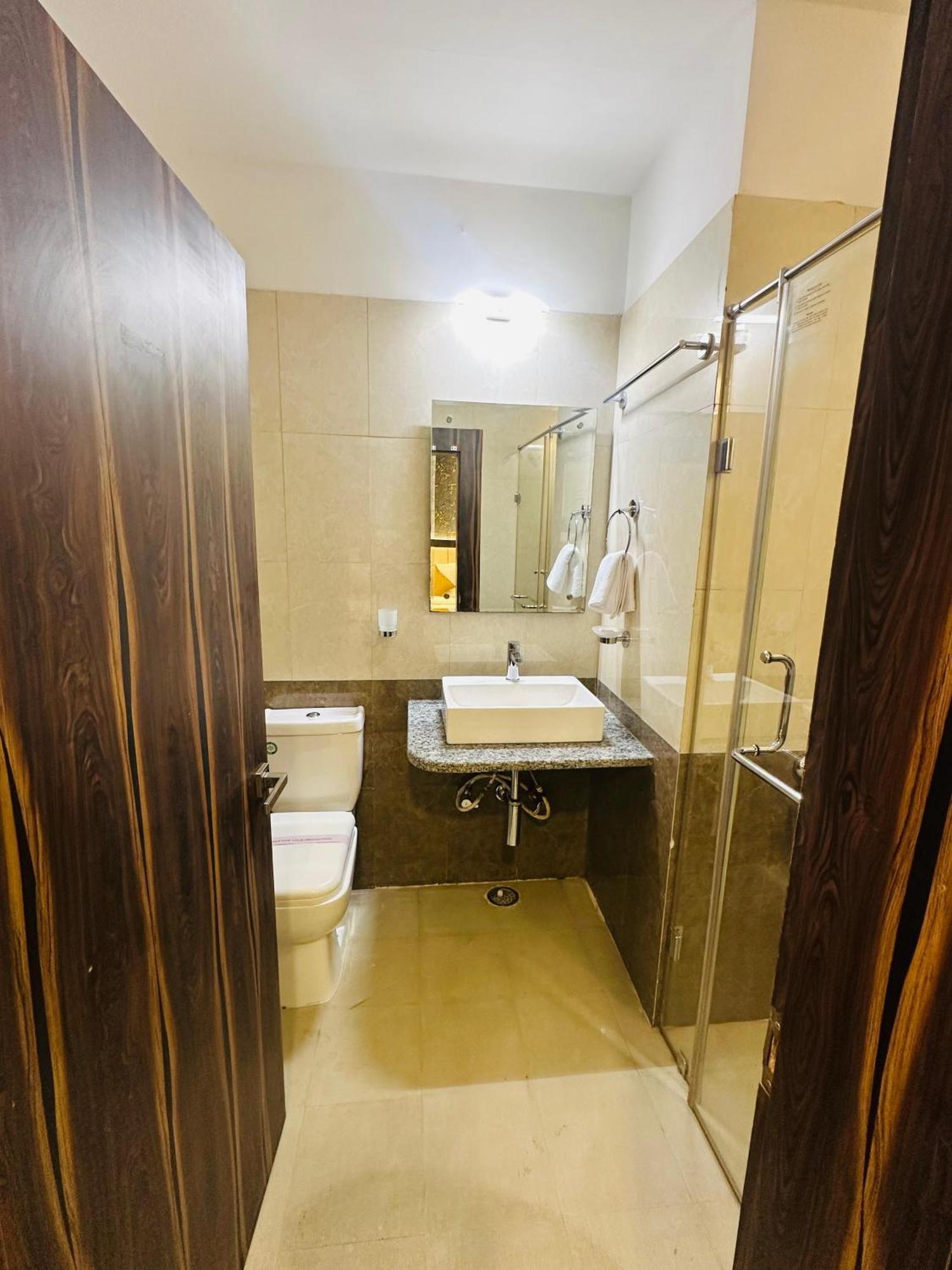 Hotel The Grand Agastya Kaohni Zewnętrze zdjęcie